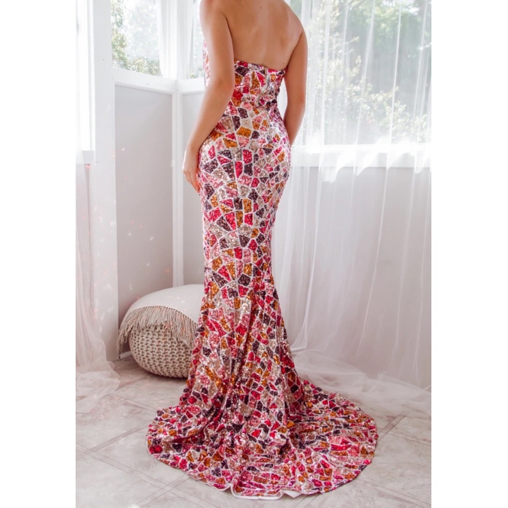Geo Sequin Strapless Train Length Formal Dress - Picture 4 of 8